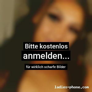 Klaudia ist unter 0155-10616620 bei WhatsApp