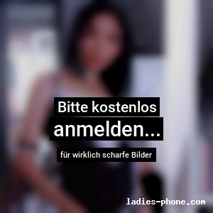 Jenny ist unter 0152-19565733 bei WhatsApp