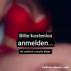 Larissa aus Solingen 0152-12690369