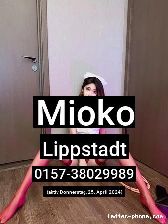 Mioko aus Dessau