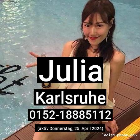 Julia aus Karlsruhe