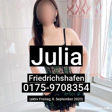 Julia aus Friedrichshafen