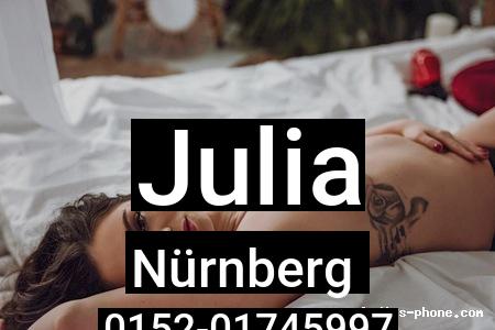 Julia aus Ulm