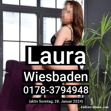 Laura aus Wiesbaden