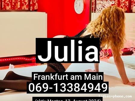 Julia aus Frankfurt am Main